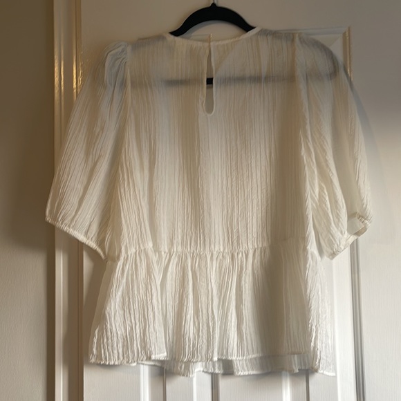 Textured Ruffle Blouse - Picture 3 of 3
